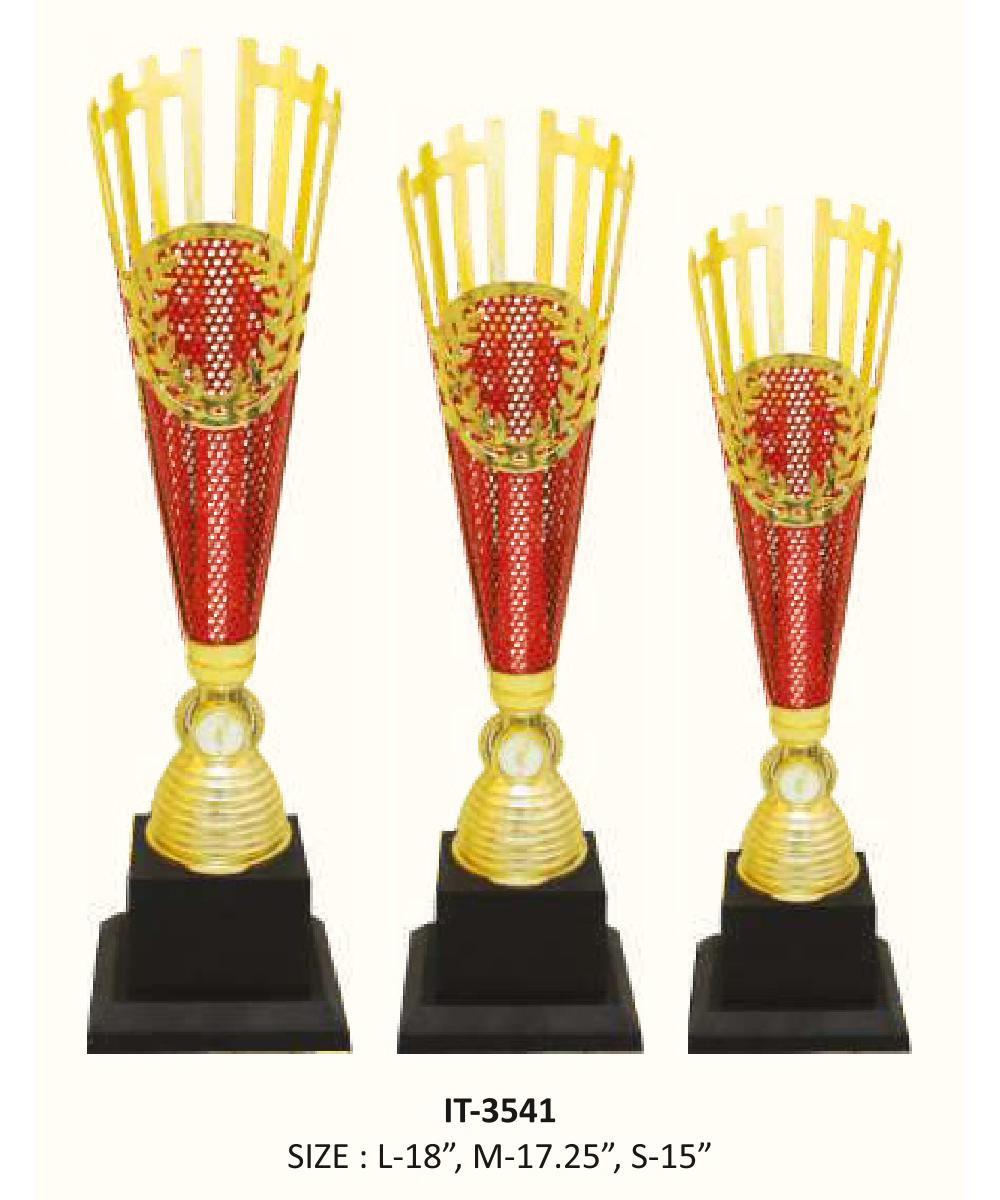 golden and red king trophy 